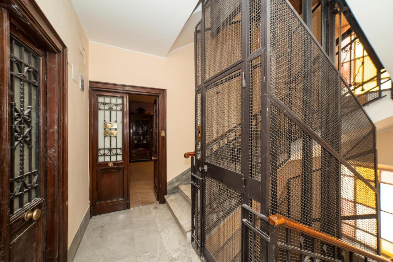Domus Pietrae Roma Exterior foto